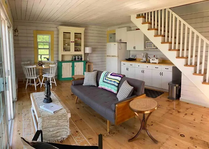 Sea Cliff Cottage