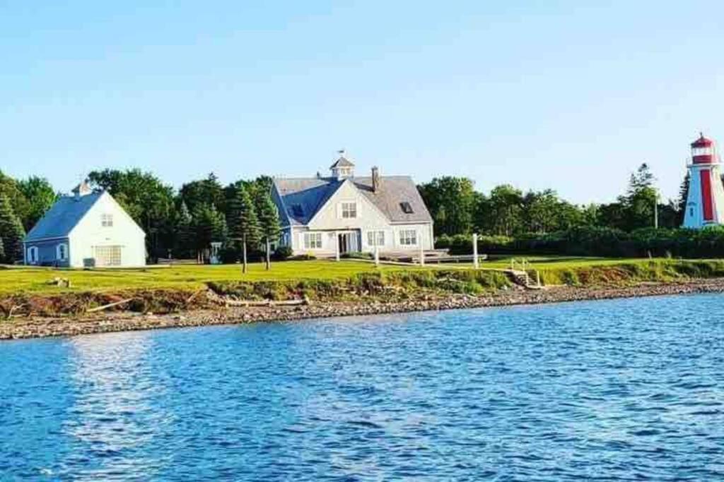 Sea Cliff Holiday home